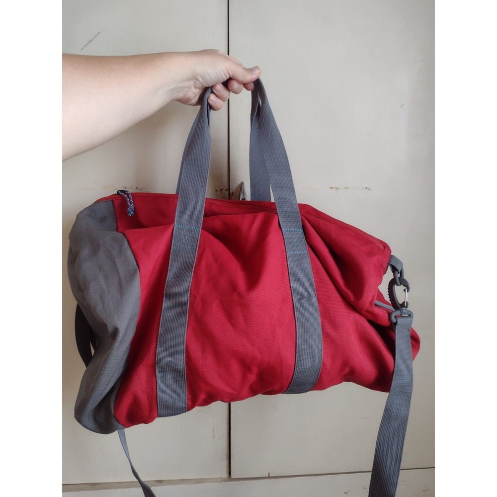 REI CO-OP Roadtripper Small 40L Duffel Bag Red Travel Gear Luggage Strap Outdoor - Picture 2 of 7